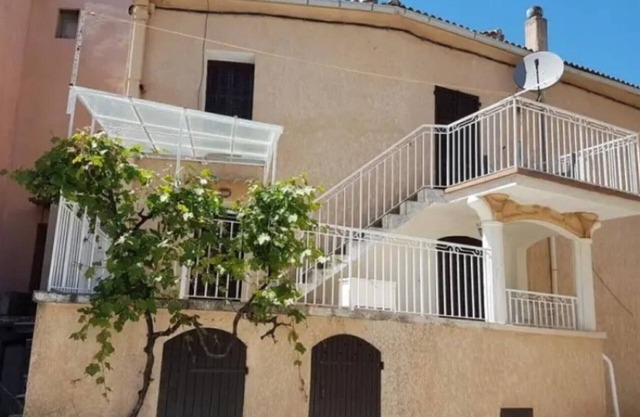 Village house rental for 7 people - Omessa