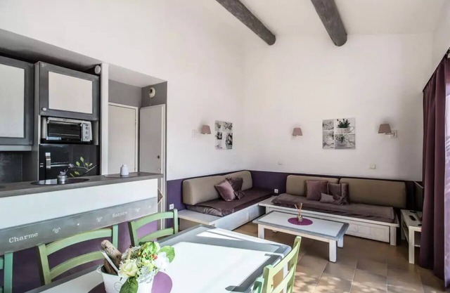 Village Pont Royal in Provence - maeva Home - Selection 1 bedroom apartment (7 people)