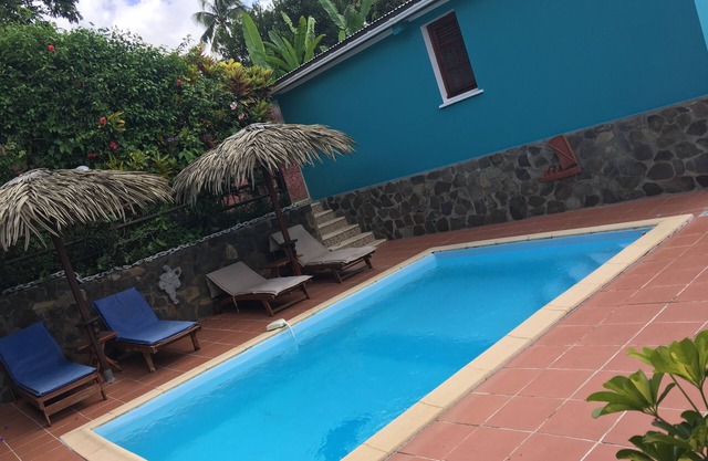 VILLAS PAMEYAQUE/LA YAQUE with swimming pool and superb view of the Caribbean Sea
