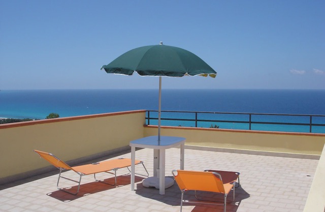 Vista la mare, Marina di Zambrone, nr Tropea.