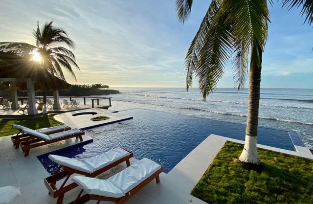 Vista Las Olas Resort