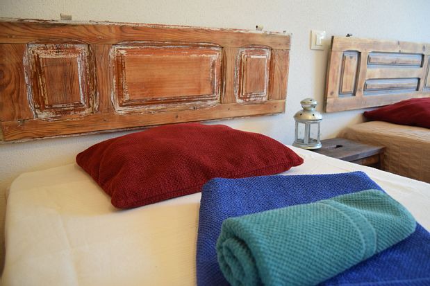 VuT. La Casita de Elisa. Navaluenga (Ávila). Tel: 64611759