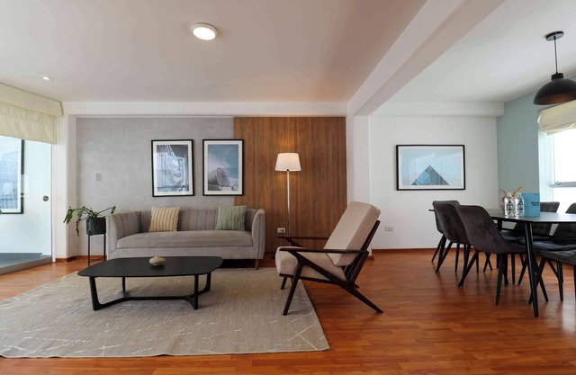 w* | Cozy and Chic 3BR with Balcony in Barranco