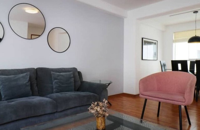 w* | Spacious 3BR with Balcony in Barranco