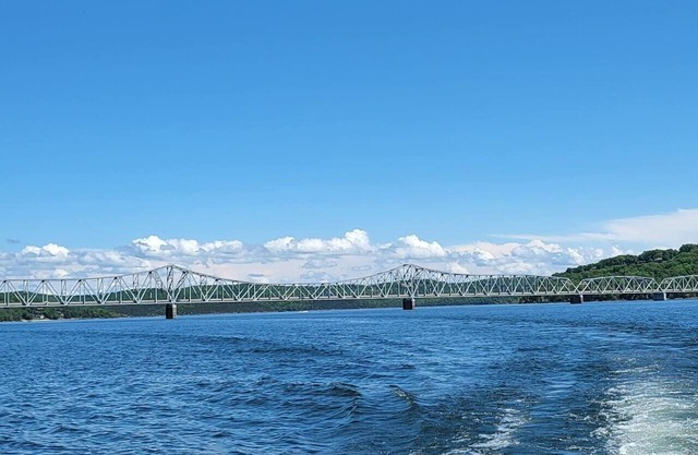 WAKE UP EVERYDAY TO BEAUTIFUL TABLE ROCK LAKE! LONG TERM RENTALS AVAILABLE!