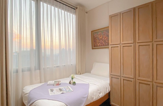 Warm And Cozy 2Br At Samara Suites Apartment