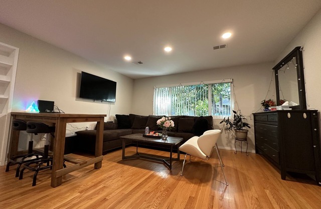 warm and sweet apartment