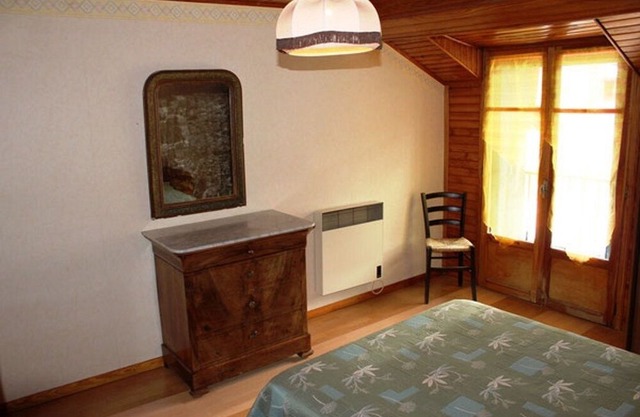 Warm cottage in the heart of the farm