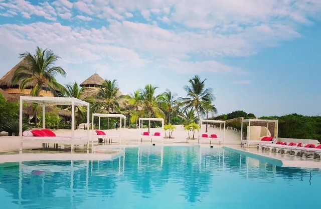 Watamu, Fortamu - twiga house, sea view, private beach with pools