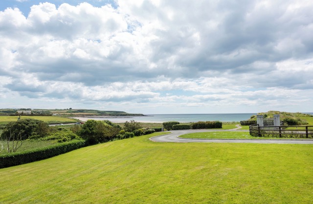 Waterford Villa 5 Bed Beach Retreat