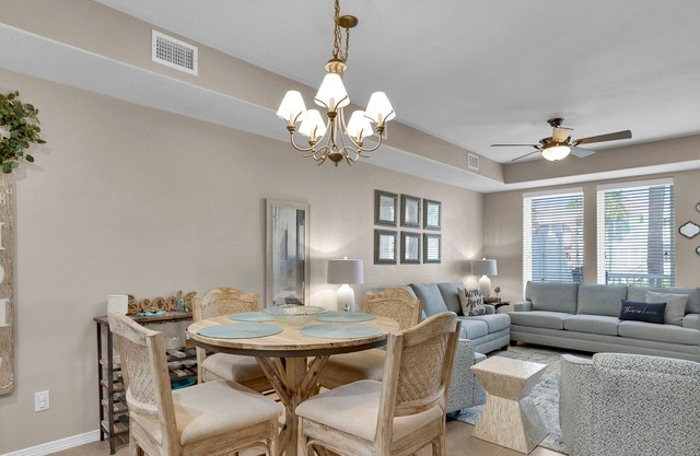 Waterfront 2 bd /2.5 ba Modern-Farmhouse Space