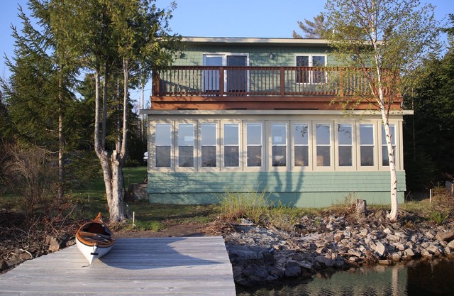 Waterfront 2 Br Cottage In Copper Harbor With Private Dock