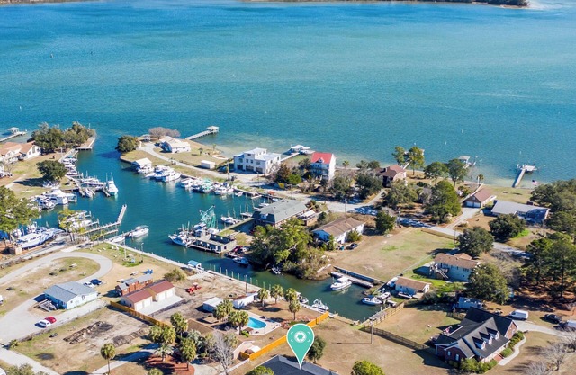 Waterfront Home with Private Dock- Sneads Ferry