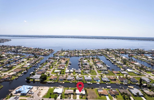 Waterfront Oasis-Gulf Access, Heated Pool, Hot Tub