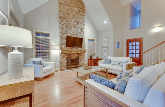 Waterfront Sherrills Ford Home w/Pool & Boat Dock