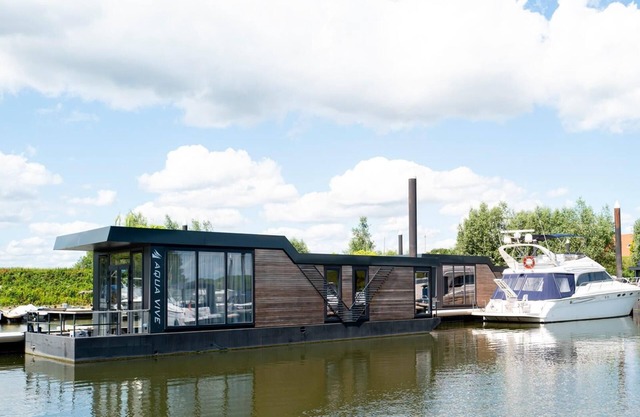 Waterlodge with 2 bedrooms