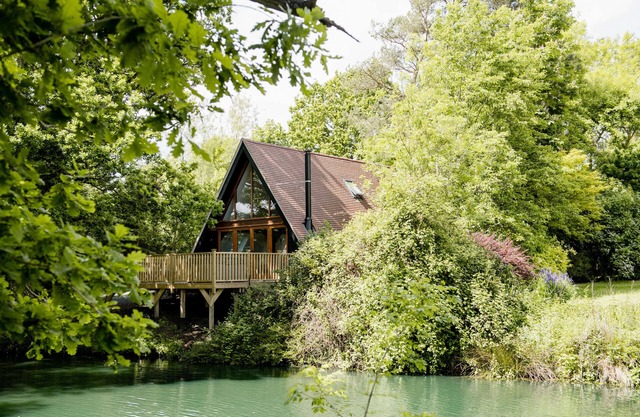 Waterside Lodge - Lake View