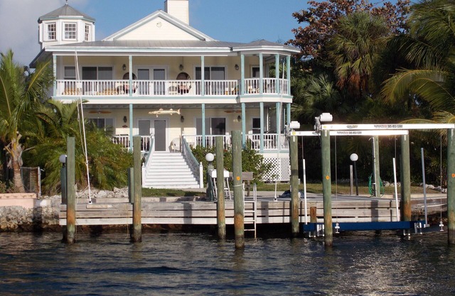 'We Love Key Largo' - 3 Story Oceanfront Home