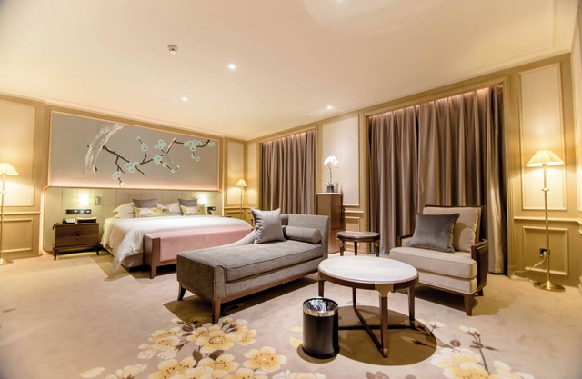 Weihaiwei Hotel
