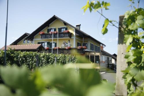 Weingut Giessauf-Nell