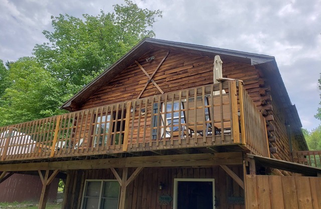 Welcome to Northaven! Family-friendly lakefront cabin in the White Mountains!