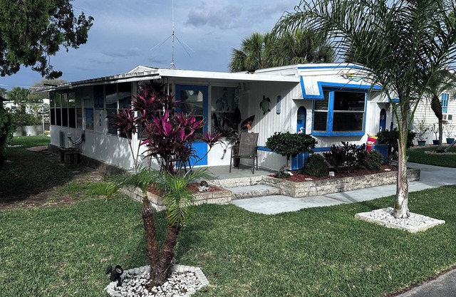 Welcome to our Beach House ! We have recently totally renovated and refreshed.
