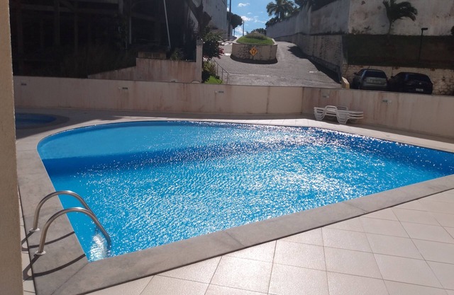 Welcome to Salvador - Pool, Balcony and Excellent Location!