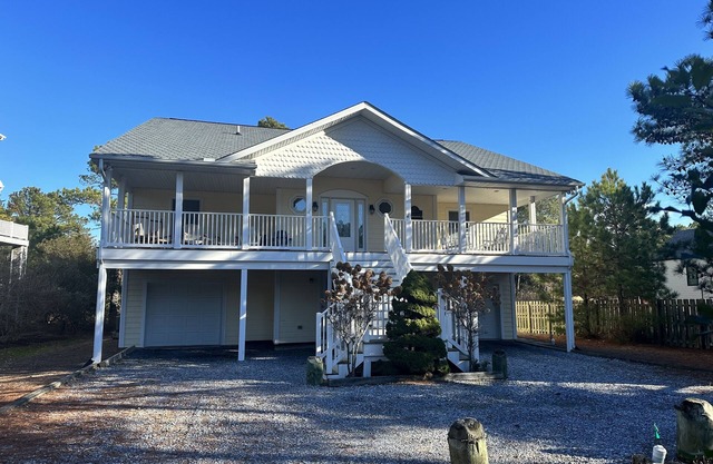 Welcome to your vacation home in North Shores!