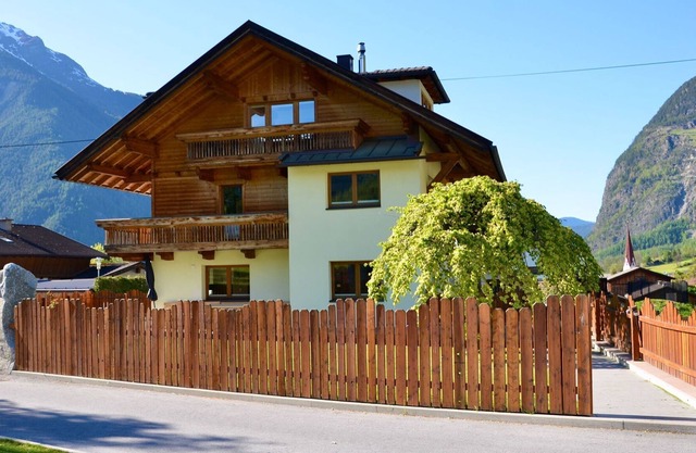 Welcoming apartment in Umhausen with terrace