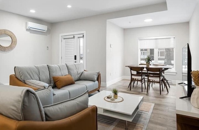 Weldon Loft by Terra Trust Hospitality Suite 112