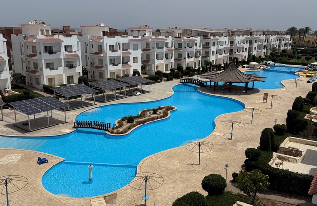 Well Situated Apartment With Private Roof Terrace & Shared Large Pool