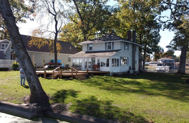 Wenopa - Charming 3-bedroom home on a Lake Manitou peninsula in Rochester