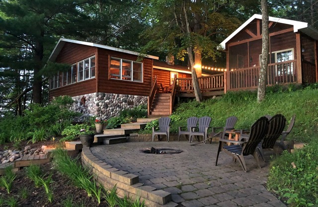 West Bay - A classic cabin experience on Island Lake