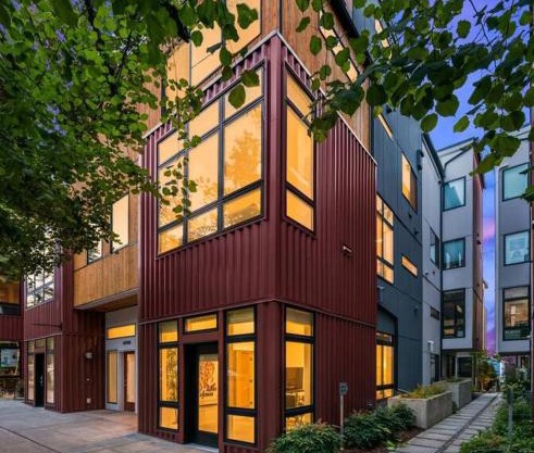 West Seattle's Modern Townhome