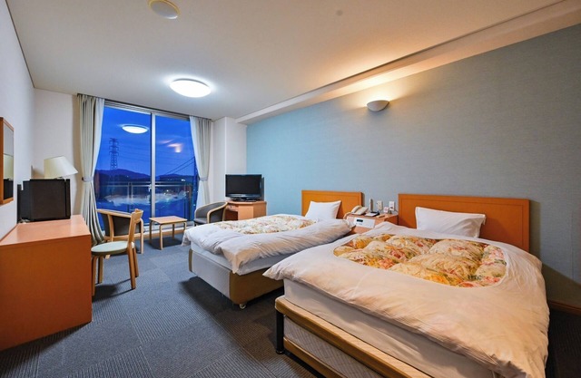 Westernstyle twin room with bath and toilet H/Shimonoseki Yamaguchi