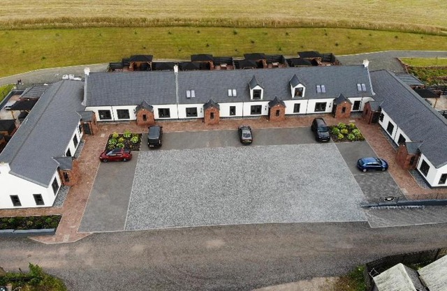Westertonhill Lodge 3 with Hot Tub Option