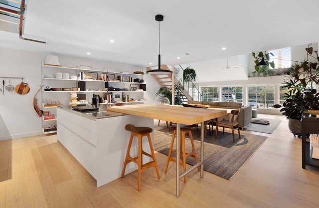 Wharf Loft Summary: O