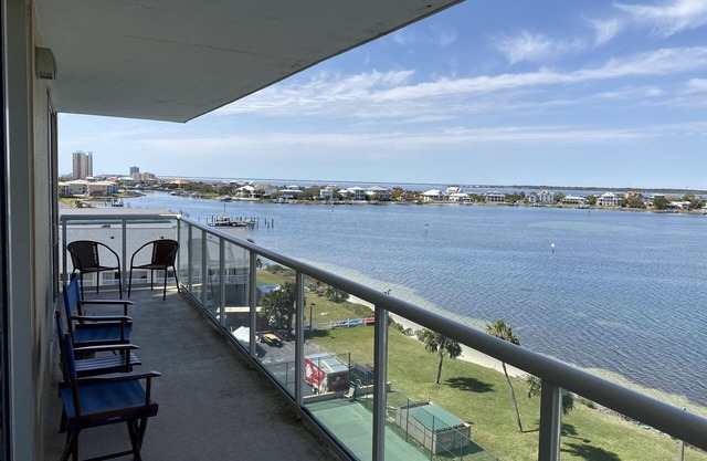 What a View and Everything New 5 min Walk to Worlds Whitest Beach #6A