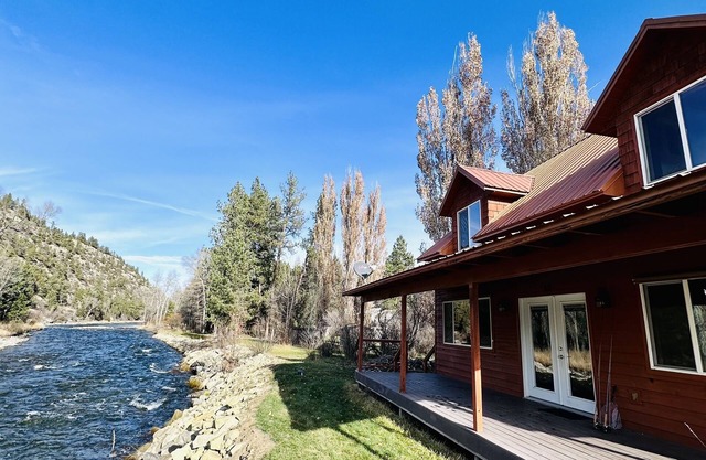 Where The Wild Things Are- Blue Ribbon Fly Fishing Cabin & No Lift Line Skiing