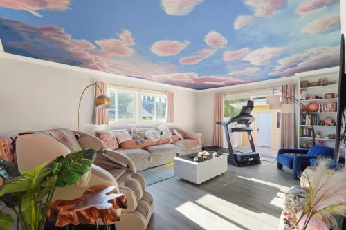Whimsical Eclectic Ranch House Retreat!
