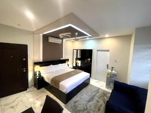 Whispering Hearts Guest House
