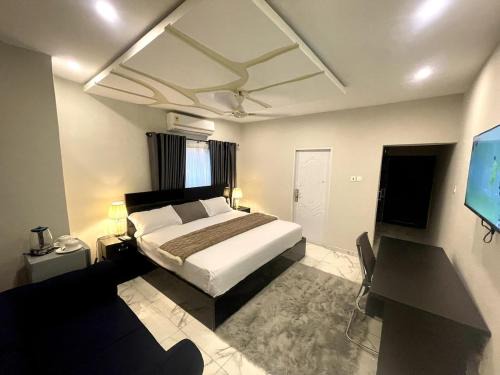 Whispering Hearts Guest House