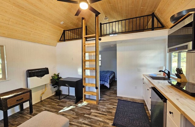Whispering Pines Hideaway