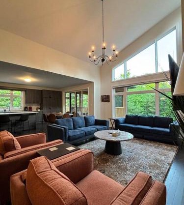 Whispering Pines Muskoka 3BR 3 Ensuite Baths