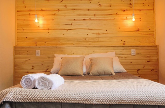 | White cabin | Fireplace, fireplace, tranquility, ideal for families and friends