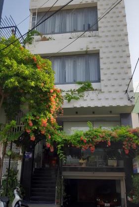 White Homestay Near City Centre of Quy Nhon City