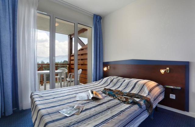Wifi, 100m from resort center, fitness, terrace, balcony, tv, ski locker, 40m², Pyrénées 2000