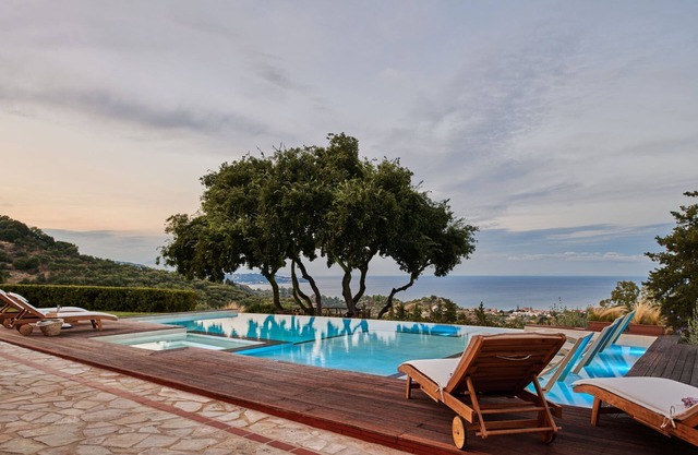Wild Oak Estate - Holiday Home with Private Pool