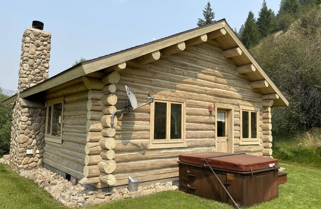Willow Cabin at Rye Creek Lodge