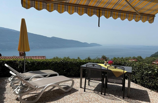 Wonderful apartment with large secluded terrace. Terrace and dream: Seebl.